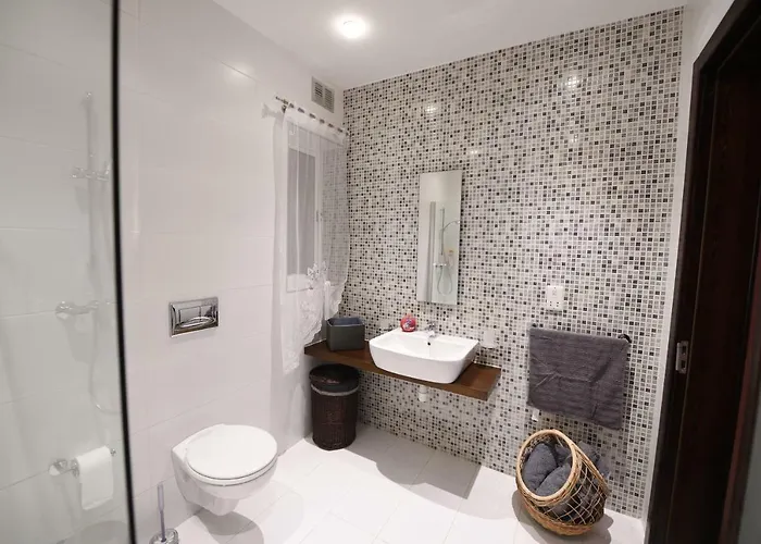 Saghtrija Luxury Διαμέρισμα *