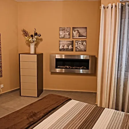 Saghtrija Luxury Apartament