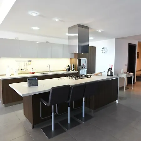 Saghtrija Luxury *
